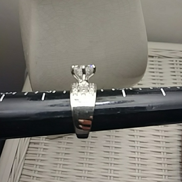 Size 7/ 3.5 CTW sim diamond Holiday party bling - Picture 8 of 8